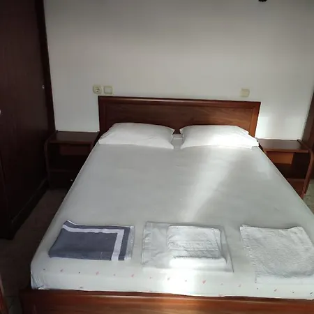 φωτεινη 3* Uranúpoli