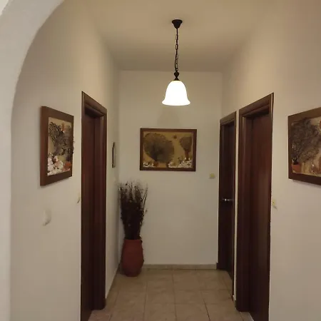 게스트하우스 φωτεινη 3*