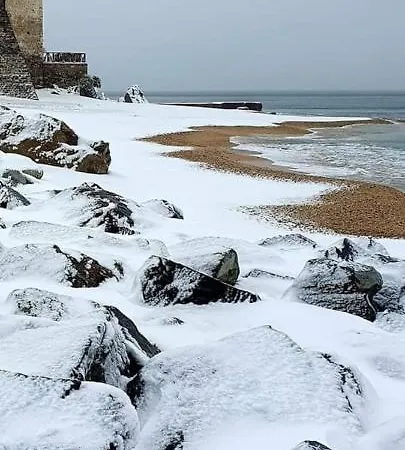 φωτεινη 3*